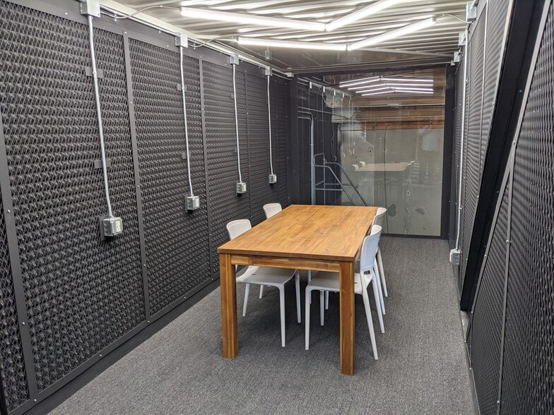 111 Pine Ave, South San Francisco, CA for lease - Interior Photo - Image 3 of 8