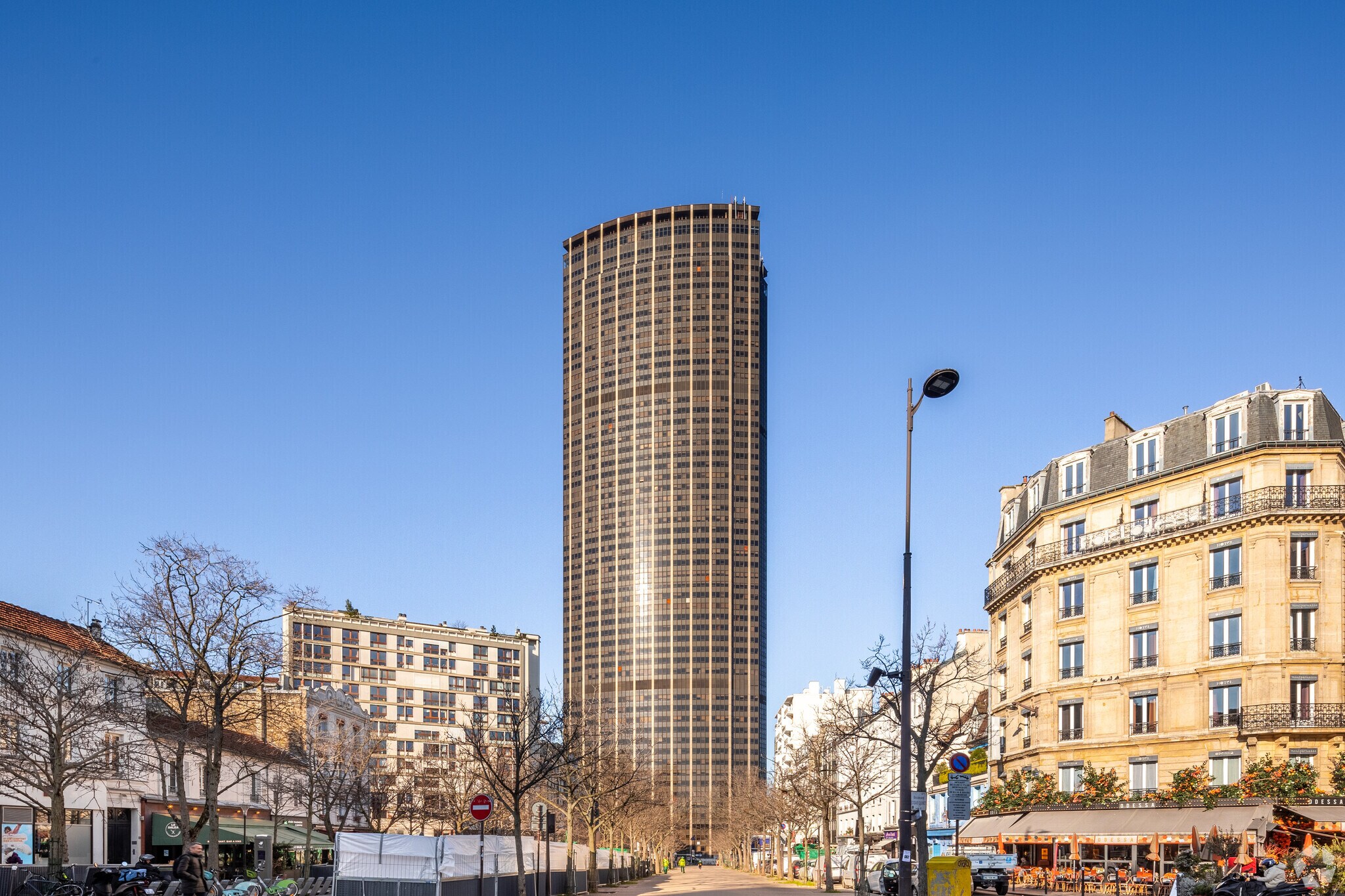 Office in Paris for lease Primary Photo- Image 1 of 4