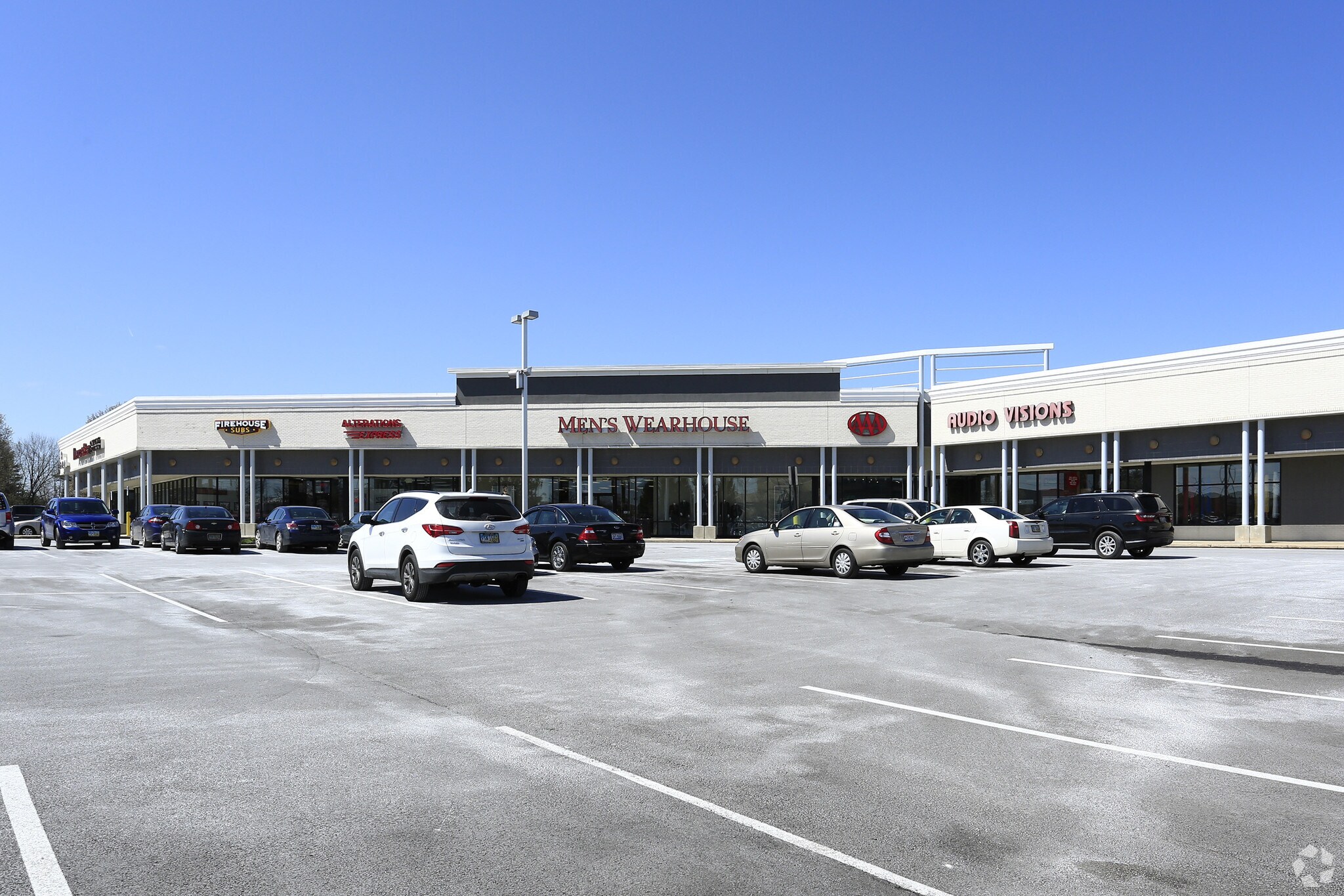 1720017270 Royalton Rd, Strongsville, OH 44136 Great Escape Plaza