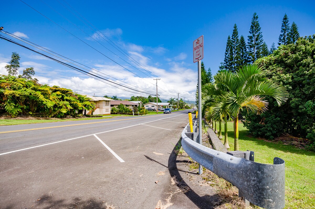1623 Kinoole St, Hilo, HI 96720