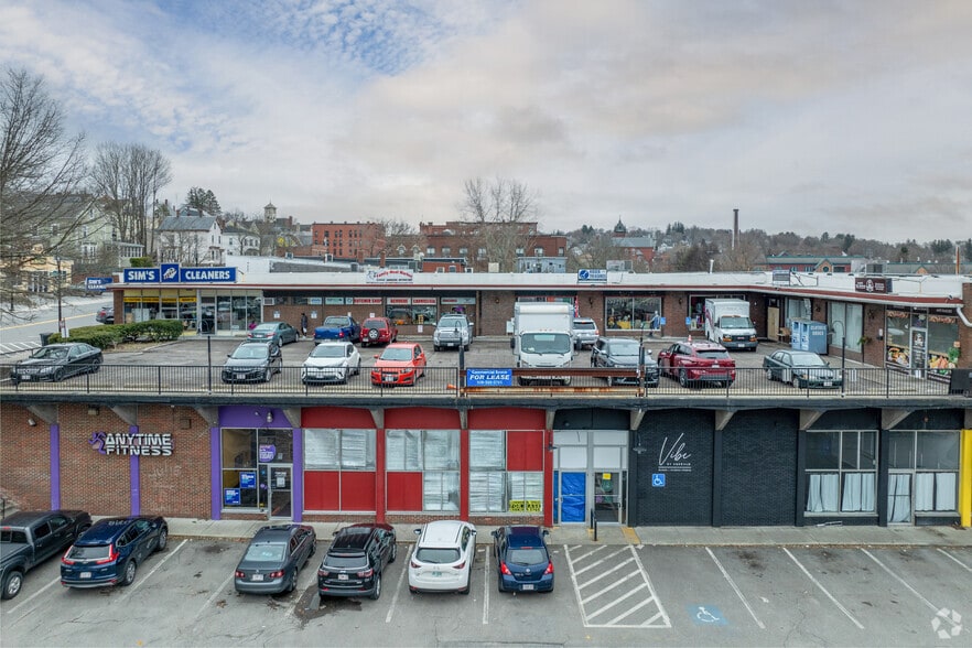 264 High St, Clinton, MA for lease - Building Photo - Image 3 of 4