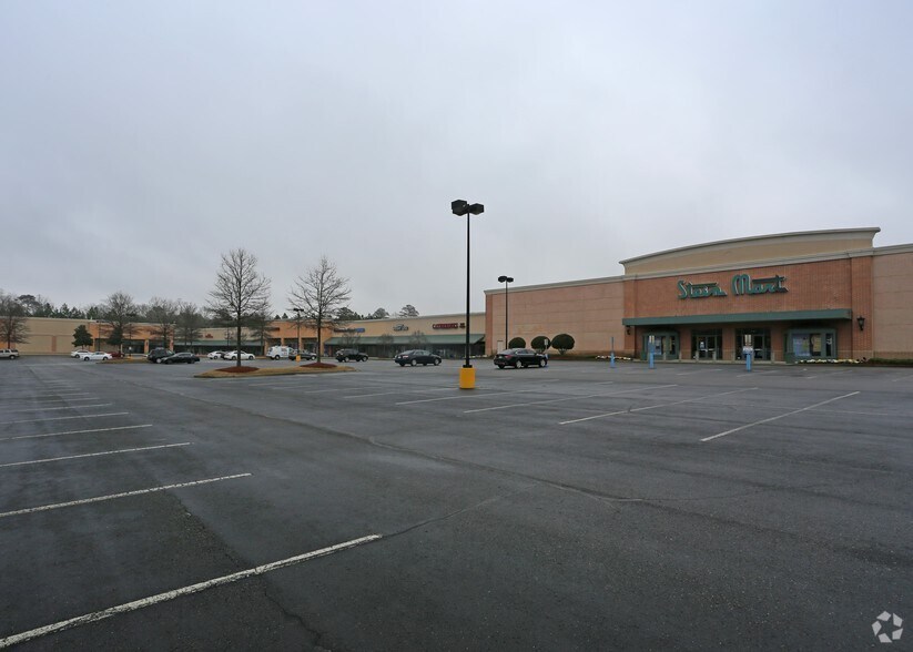 John Hawkins Pkwy, Hoover, AL 35244