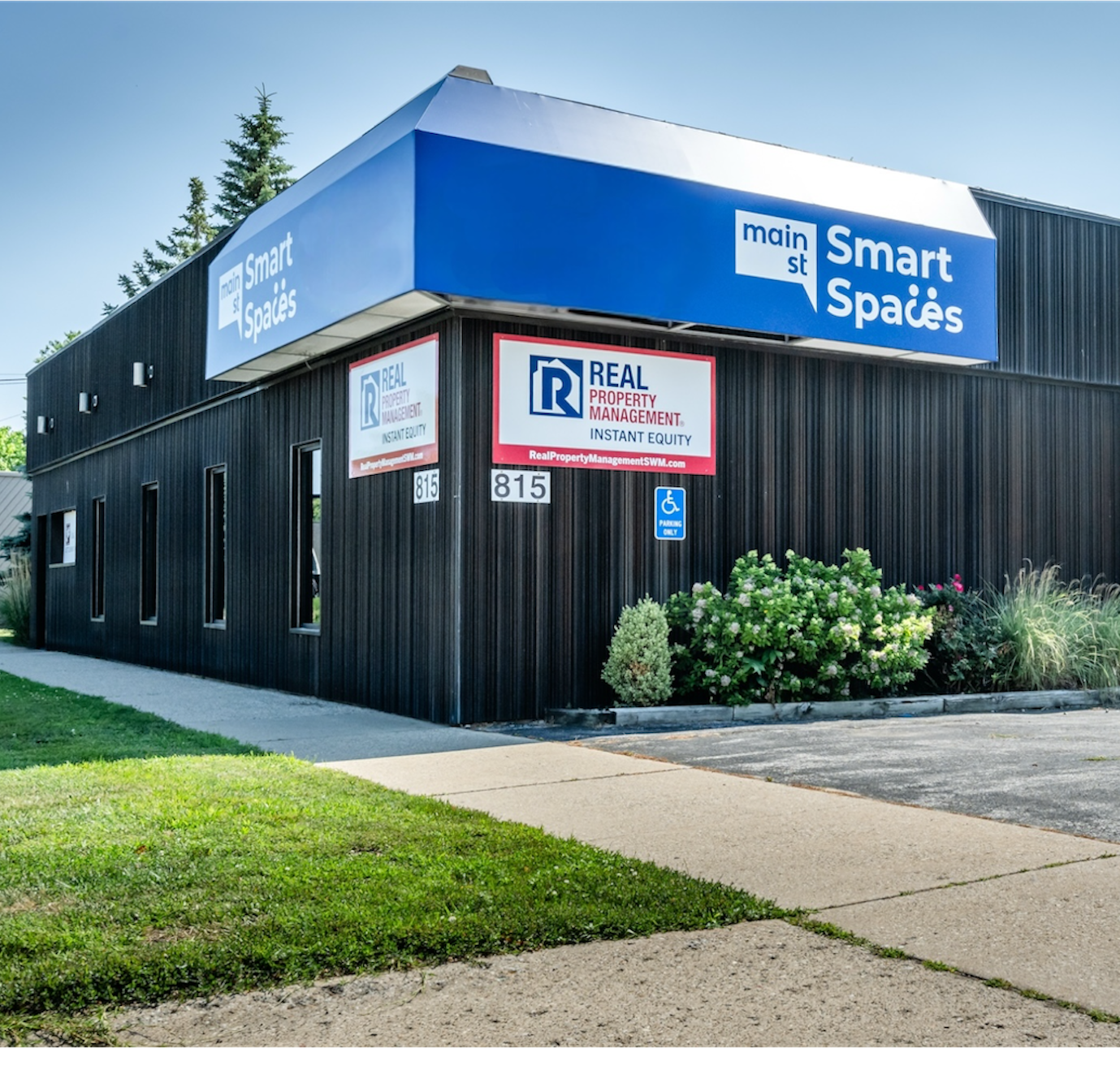 815 N Main St, Saint Joseph, MI for lease Building Photo- Image 1 of 3