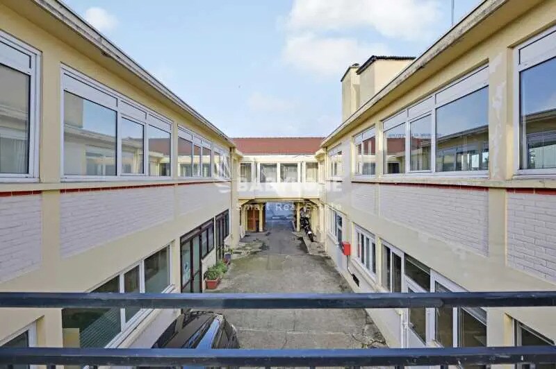 Office in Nanterre for lease Building Photo- Image 1 of 18