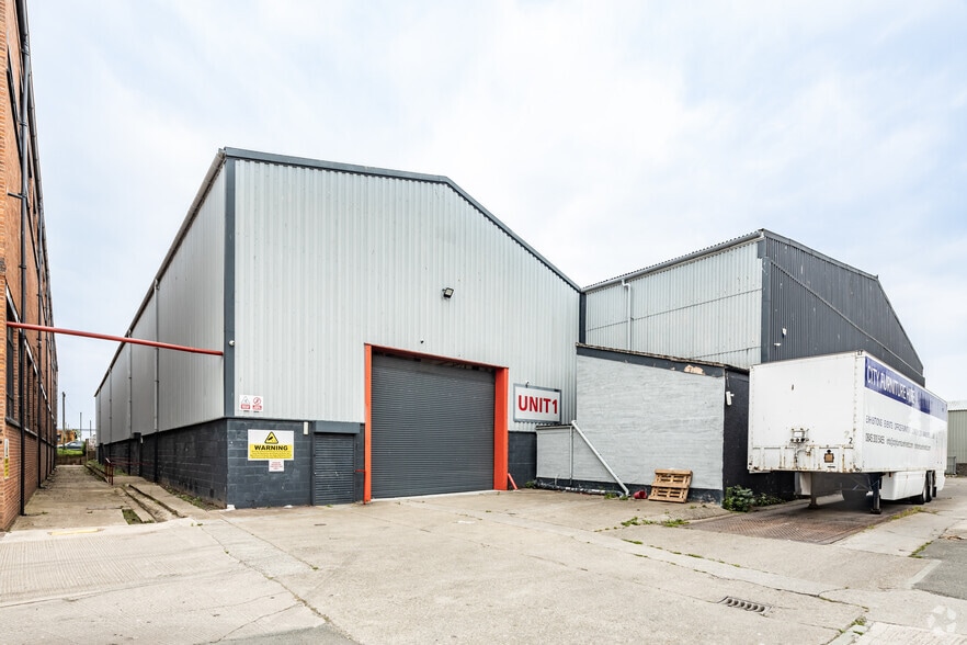 River Ln, Chester for lease - Building Photo - Image 2 of 3