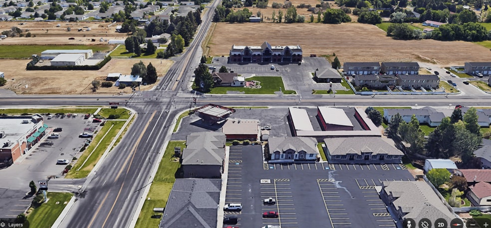 Eagle Pines Plaza portfolio of 2 properties for sale on LoopNet.com - Building Photo - Image 3 of 10