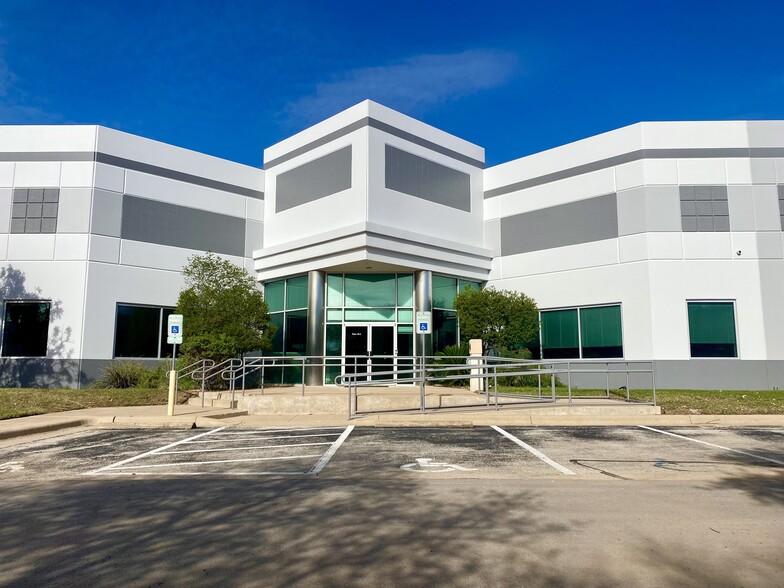 12234 N Interstate 35, Austin, TX for lease - Building Photo - Image 3 of 5