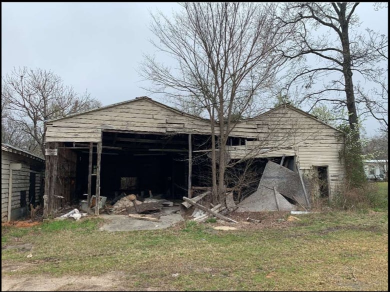 3029-3037 Lesslie Hwy portfolio of 2 properties for sale on LoopNet.com - Building Photo - Image 2 of 4