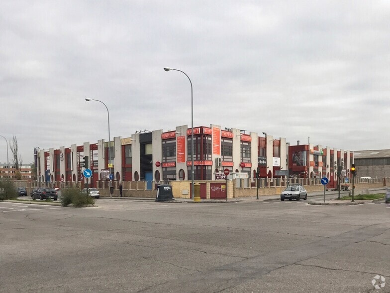 Industrial in Madrid, Madrid for lease - Building Photo - Image 2 of 3