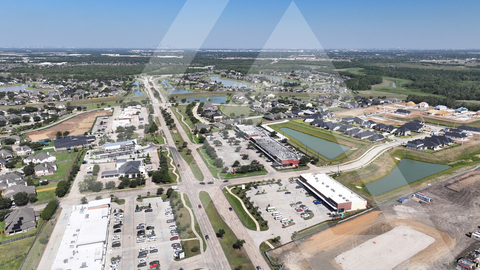 1853 Pearland Pky, Pearland, TX for lease - Building Photo - Image 3 of 8