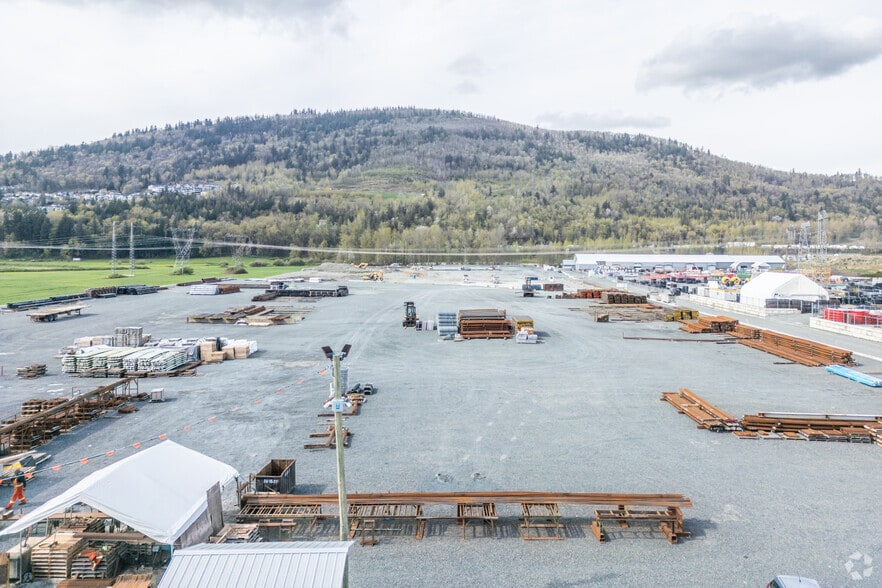 37015 S Parallel Rd, Abbotsford, BC for lease - Building Photo - Image 2 of 2