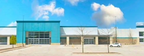135 First Commerce Dr, Aurora, ON for lease - Building Photo - Image 2 of 7