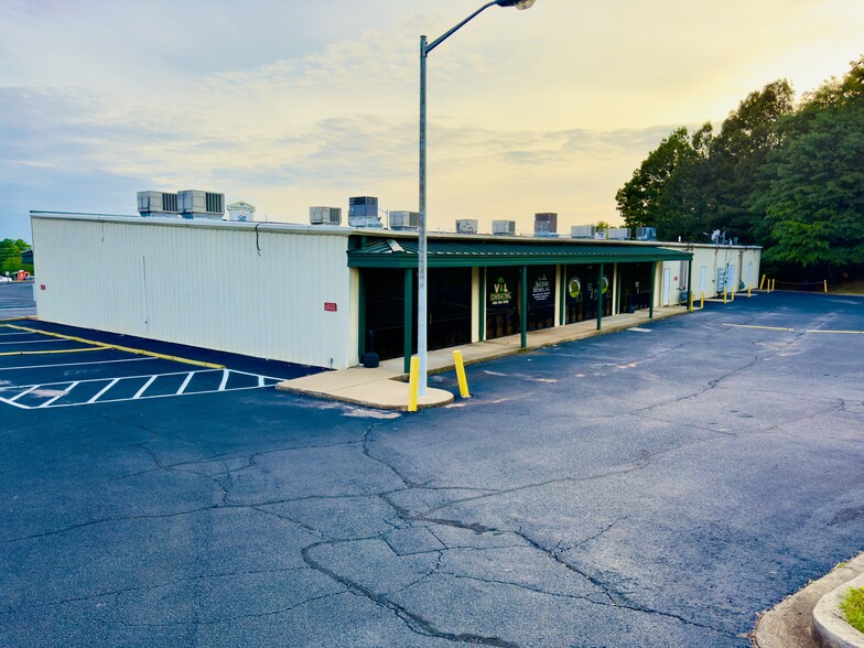 11064 Asheville Hwy, Inman, SC for lease - Building Photo - Image 2 of 3