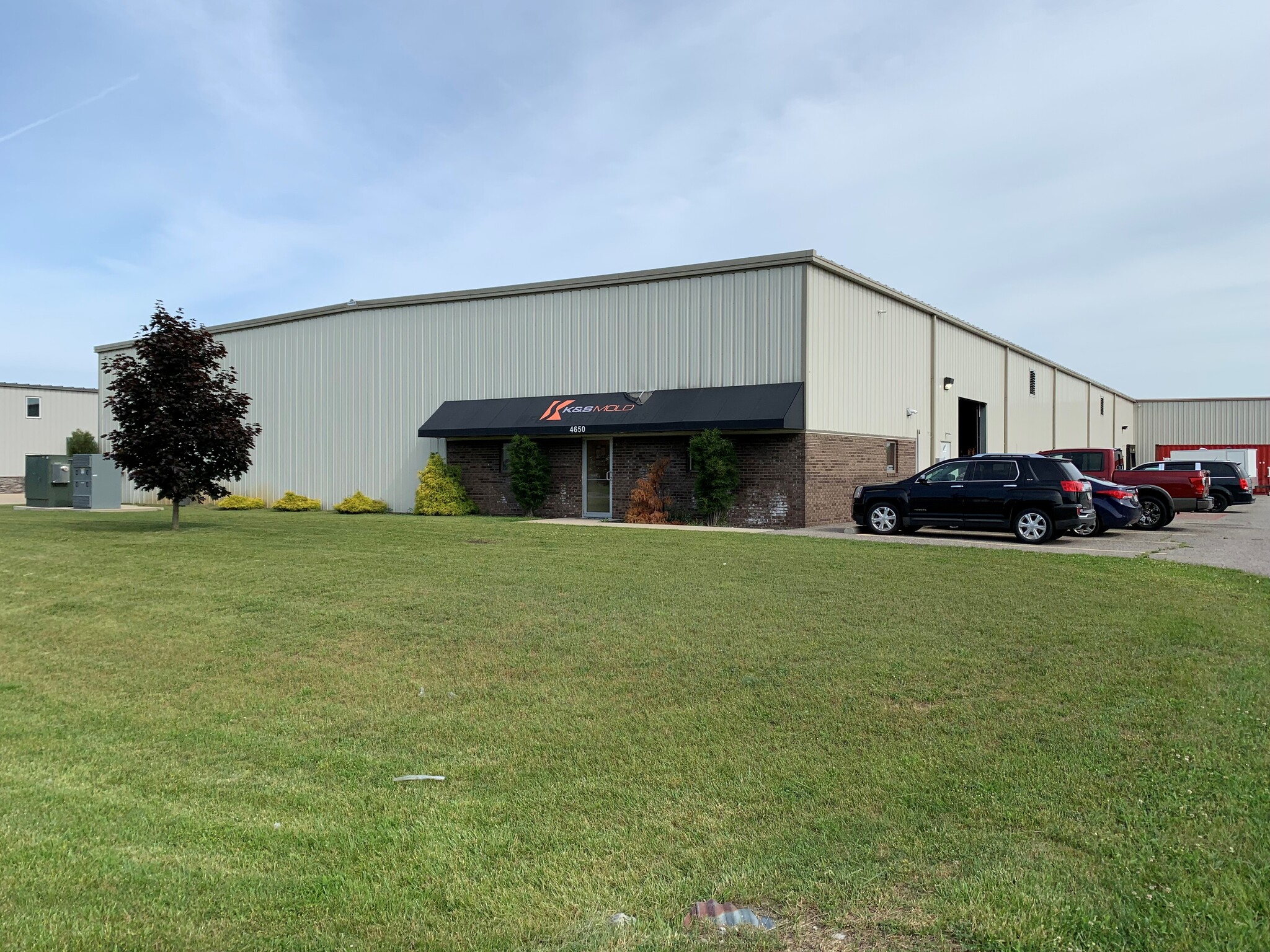 4650 Chester Dr, Elkhart, IN for lease Building Photo- Image 1 of 16