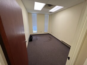 55 Morris Ave, Springfield, NJ for lease Interior Photo- Image 1 of 13