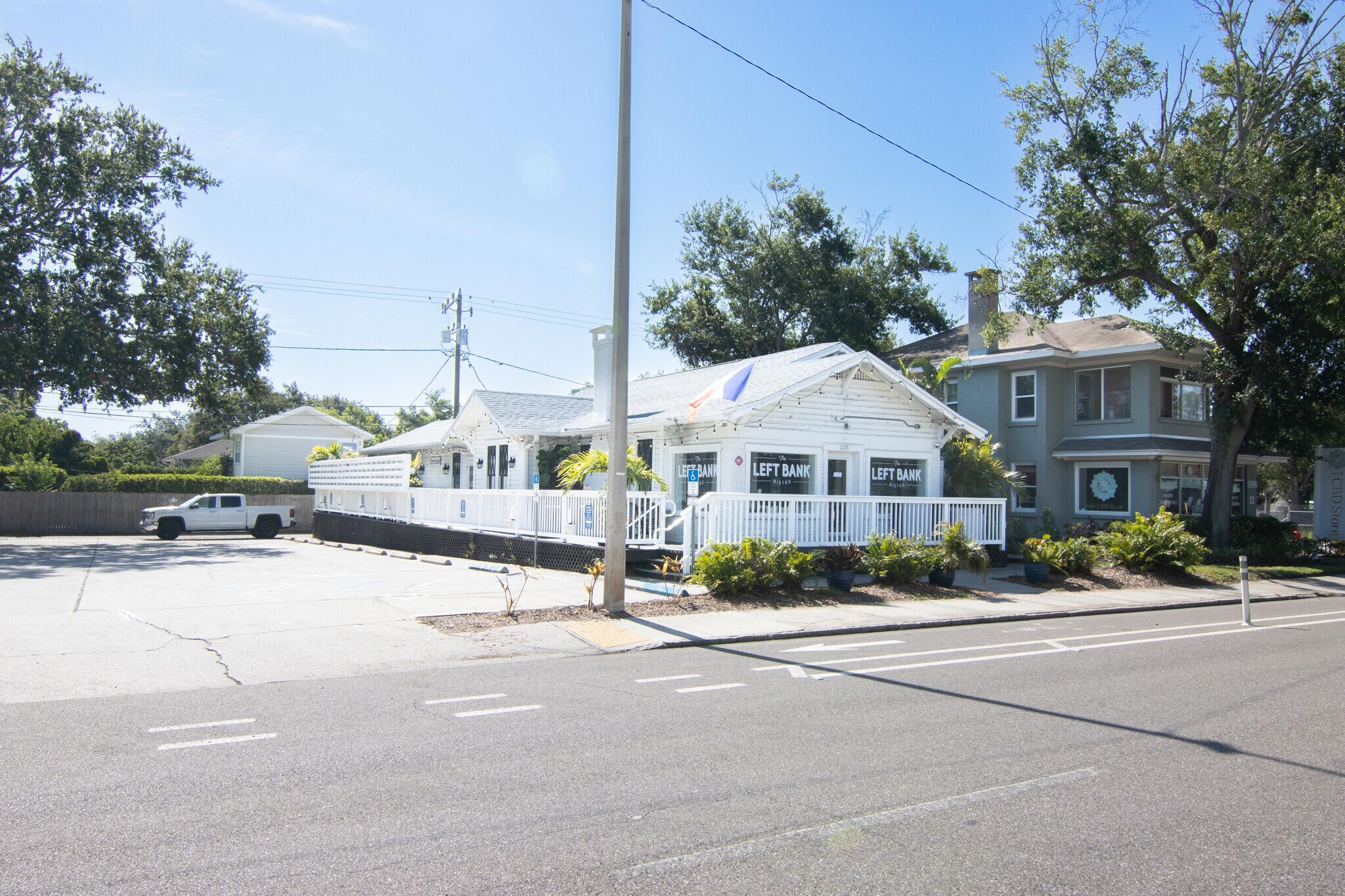 1225 Dr Martin Luther King Jr St N, Saint Petersburg, FL for lease Building Photo- Image 1 of 10