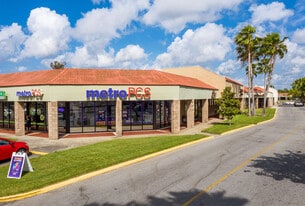 Pinellas Place Shopping Center - Storefront Property