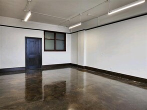 275 4th St E, Saint Paul, MN for lease Interior Photo- Image 2 of 4