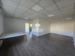 5 Rue Descartes, Domont for lease Interior Photo- Image 2 of 4