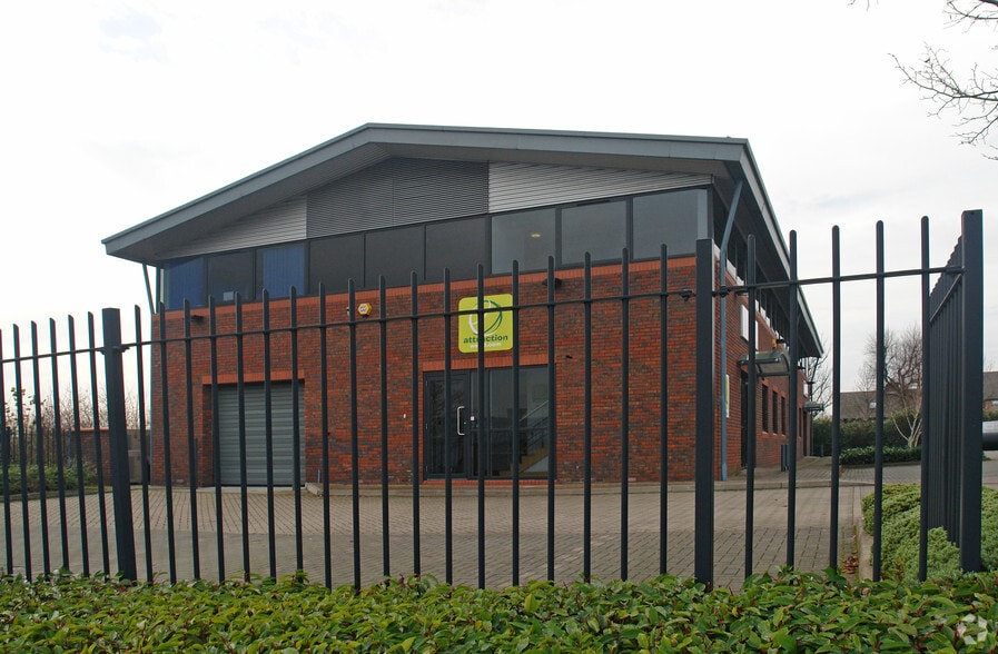 6 Sovereign Rd, Birmingham for lease - Building Photo - Image 3 of 3