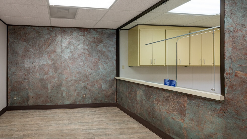 201 Clinton Rd, Jackson, CA for lease - Lobby - Image 2 of 9