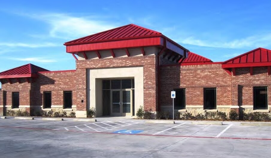 416 Village Dr, Murphy, TX for lease - Primary Photo - Image 2 of 26