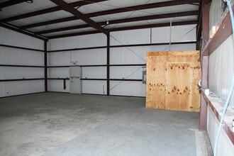 328 Bolliger Blvd, White Settlement, TX for lease Interior Photo- Image 2 of 3