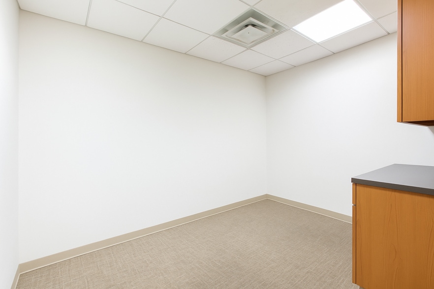 800 2nd Ave, New York, NY for sale - Building Photo - Image 3 of 8