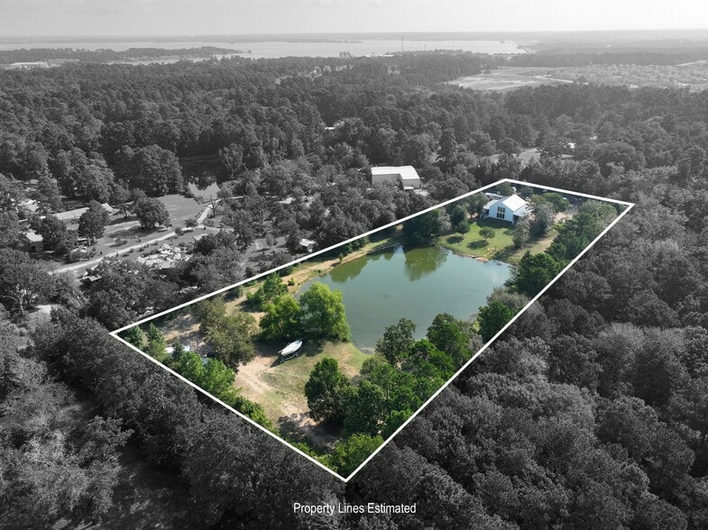 3200 Lazy Riv, Montgomery, TX for sale - Building Photo - Image 3 of 67