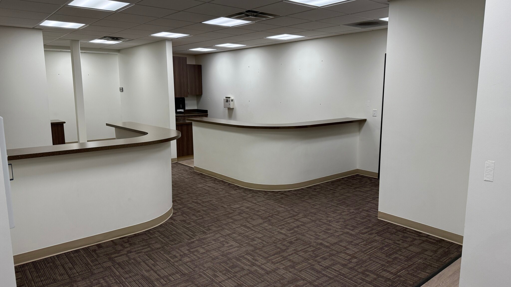 2450 W Executive Pkwy, Lehi, UT for lease Interior Photo- Image 1 of 5