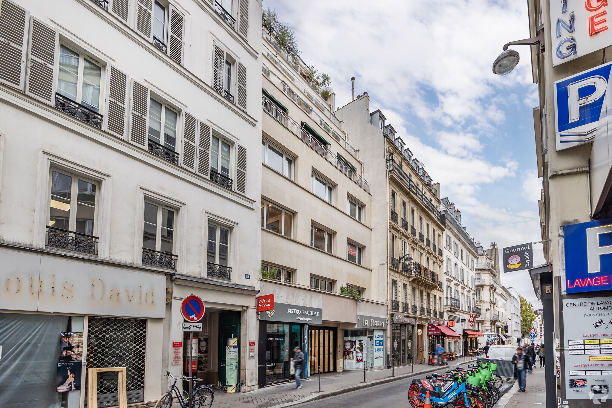 17 Rue Du Colisée, Paris for lease Primary Photo- Image 1 of 5