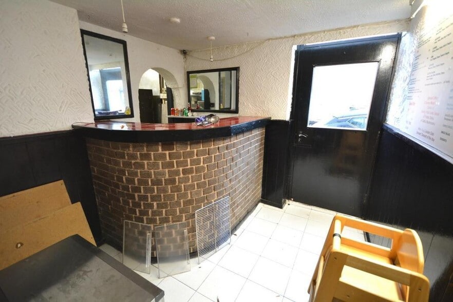 36 Cockton Hill Rd, Bishop Auckland for lease - Building Photo - Image 3 of 9