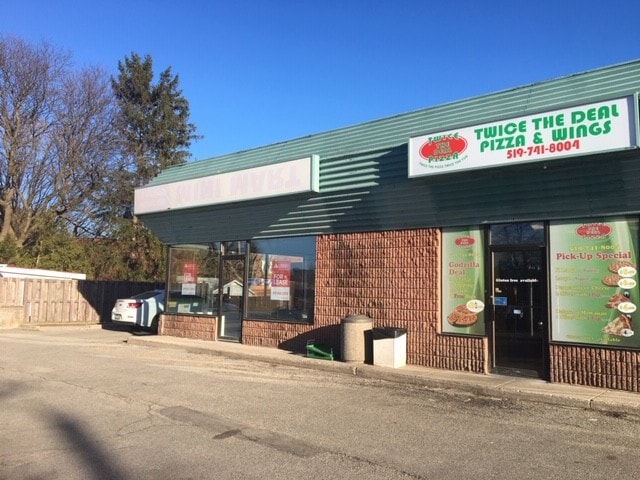 215 Highland Rd W, Kitchener, ON for lease - Building Photo - Image 3 of 7