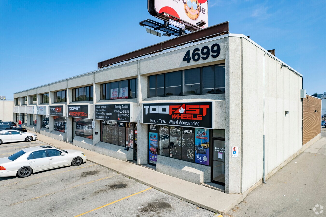 4699 Keele St, Toronto, ON M3J 2N8