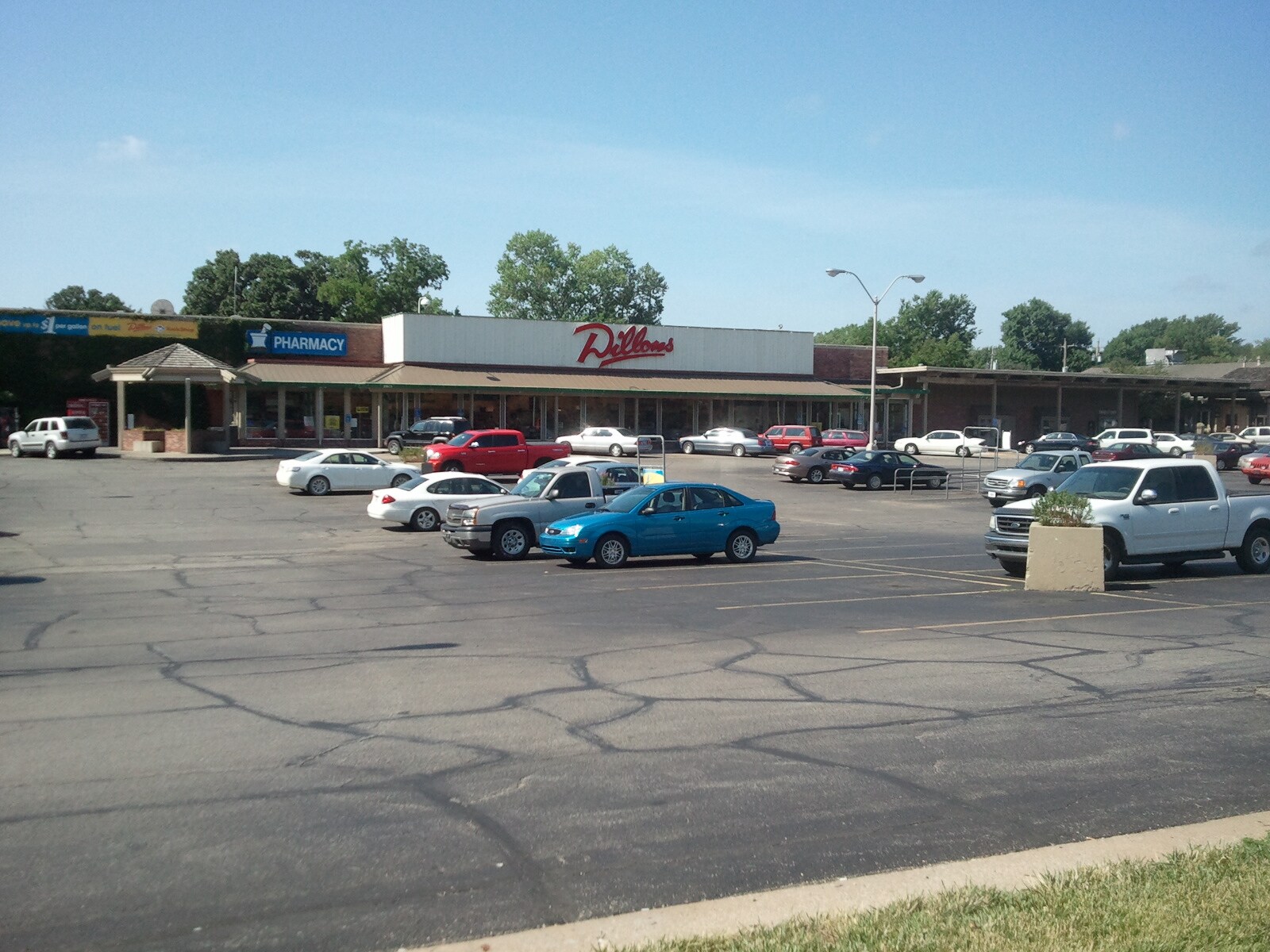 2900-2910 SW 29th St, Topeka, KS for sale Building Photo- Image 1 of 1