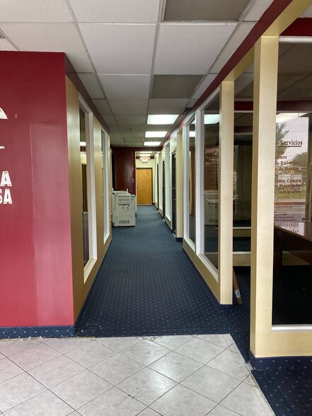 423 Main St, Hackensack, NJ for lease - Building Photo - Image 3 of 6