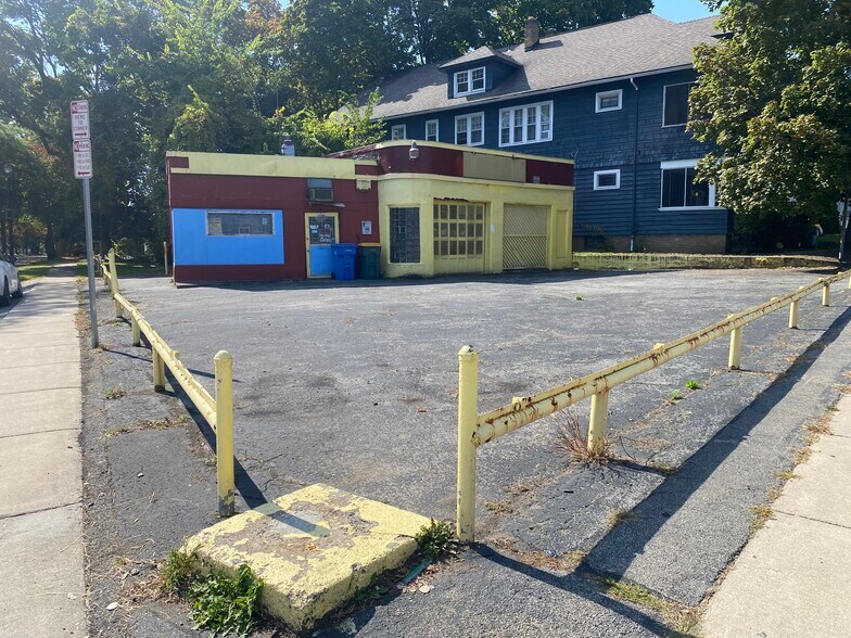 1883 E Main St, Rochester, NY for sale - Building Photo - Image 1 of 1