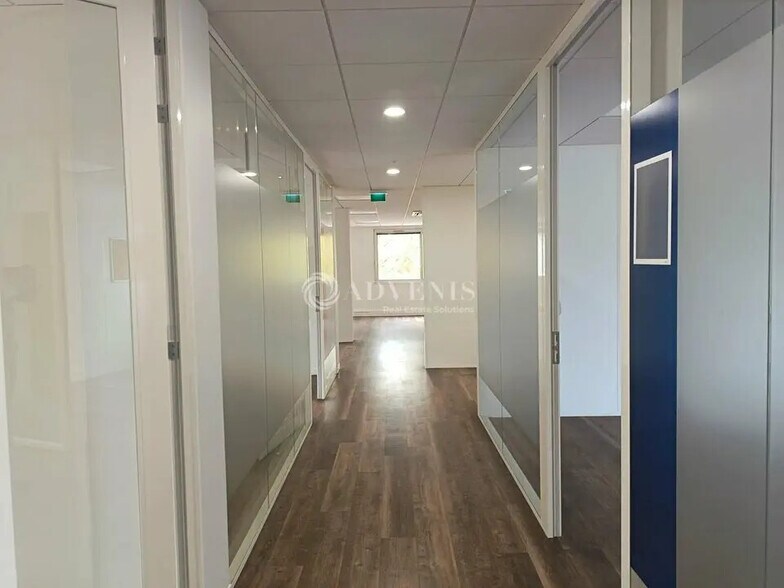 Office in Lille for sale - Building Photo - Image 3 of 12