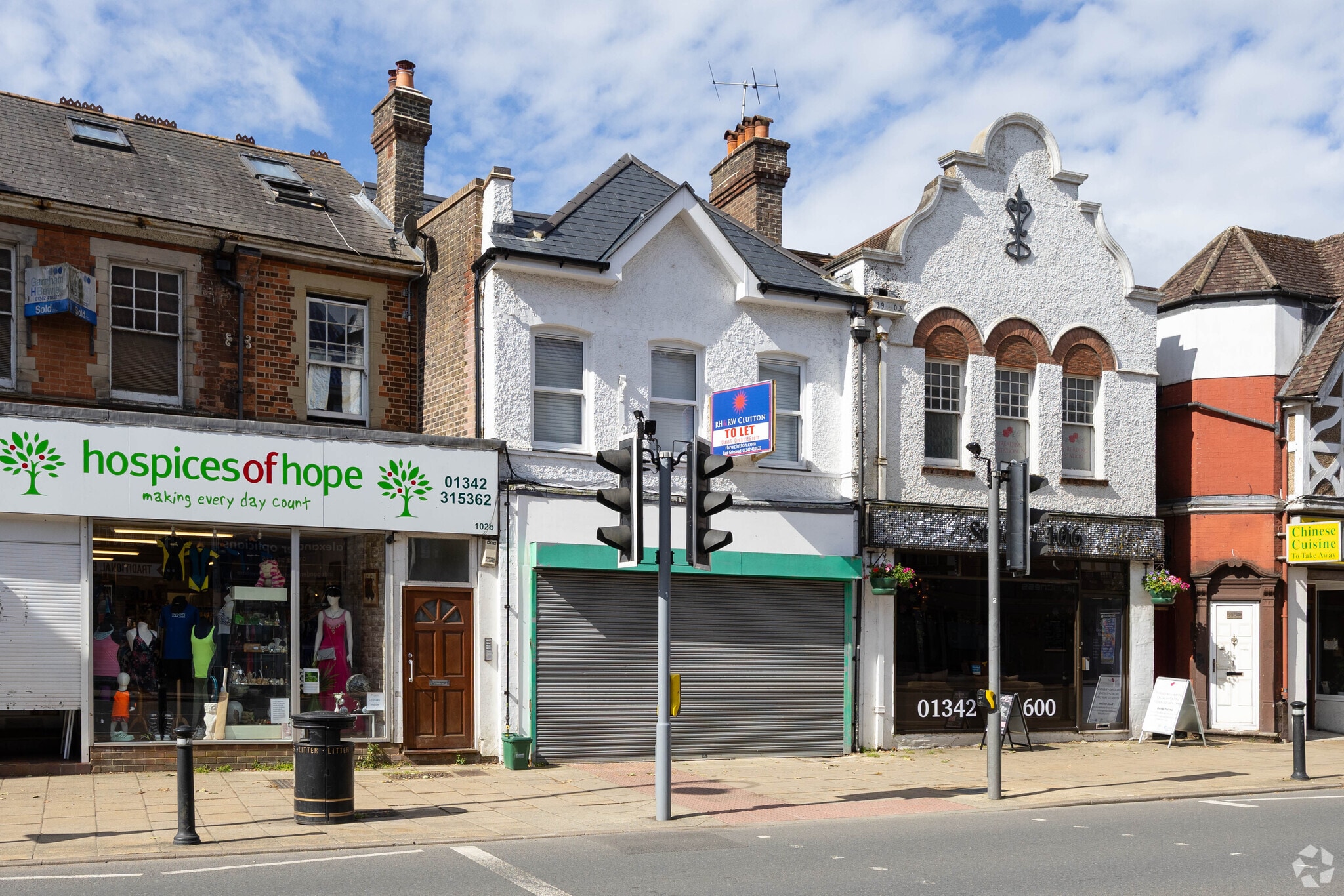 104 London Rd, East Grinstead for lease Primary Photo- Image 1 of 3