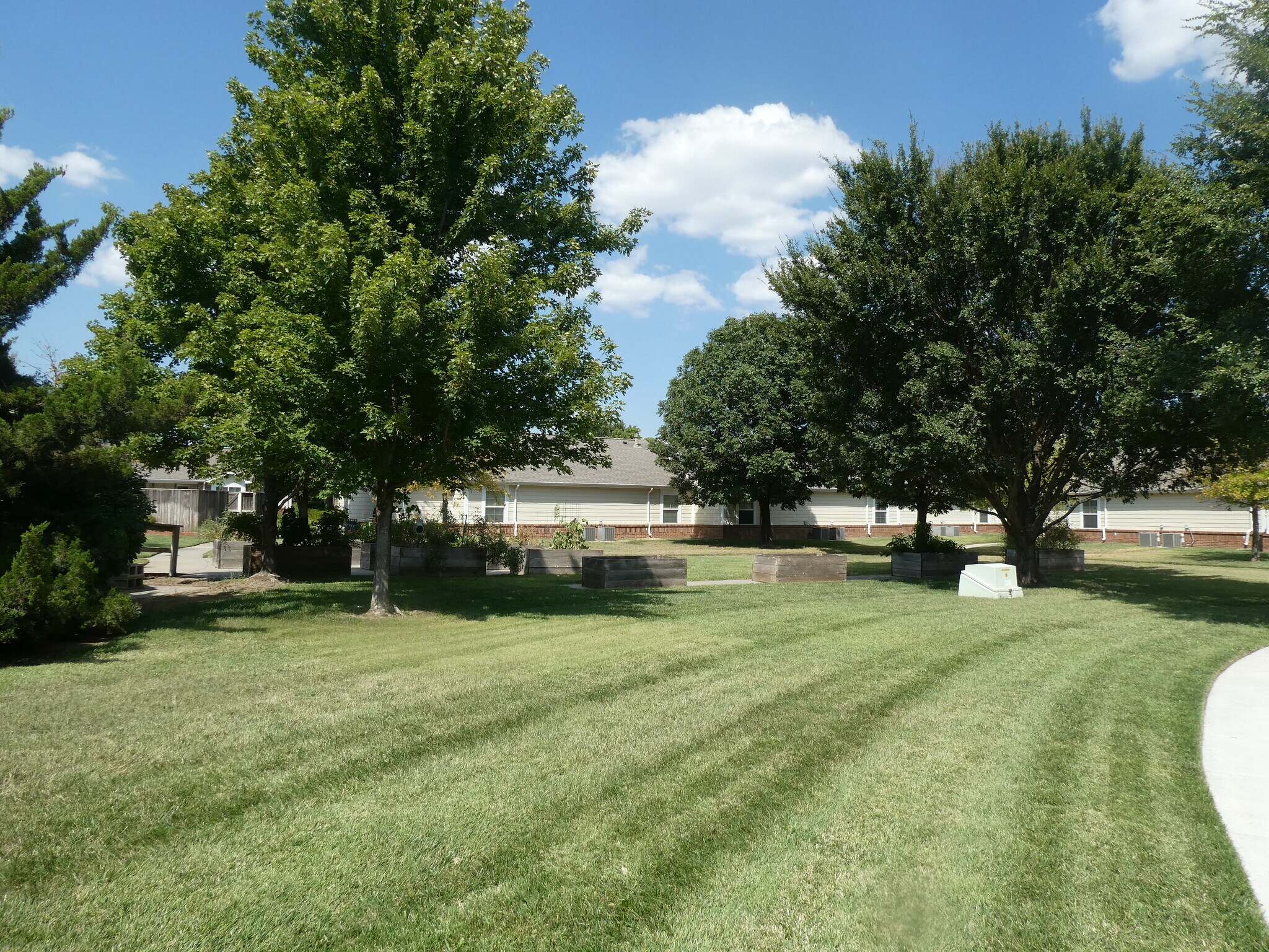 120 E Karla, Haysville, KS 67060 Main Street Place