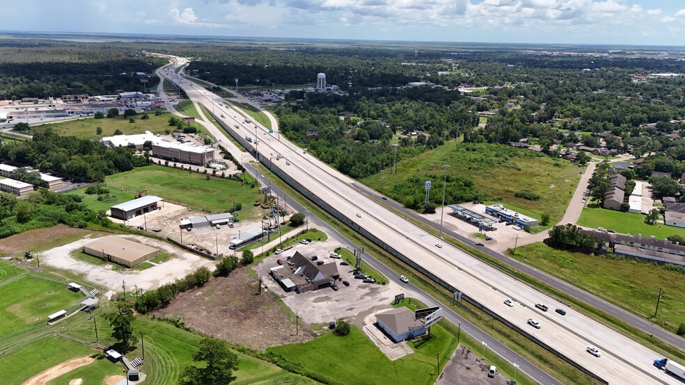 2 Building Lot | 2.4 Acres portfolio of 2 properties for sale on LoopNet.com - Building Photo - Image 3 of 5