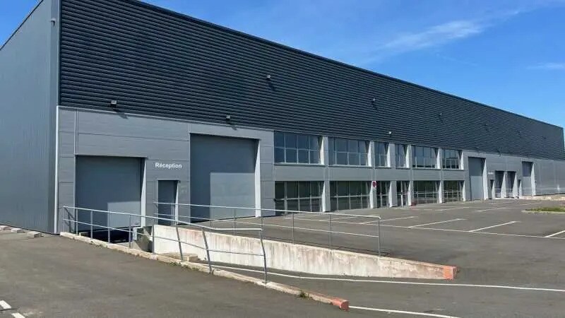 Industrial in Noyal-Châtillon-sur-Seiche for lease - Building Photo - Image 2 of 31