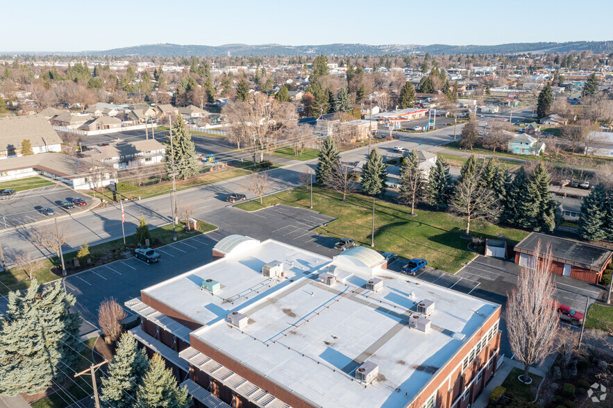 1411 Pines, Spokane Valley, WA for sale - Primary Photo - Image 1 of 1