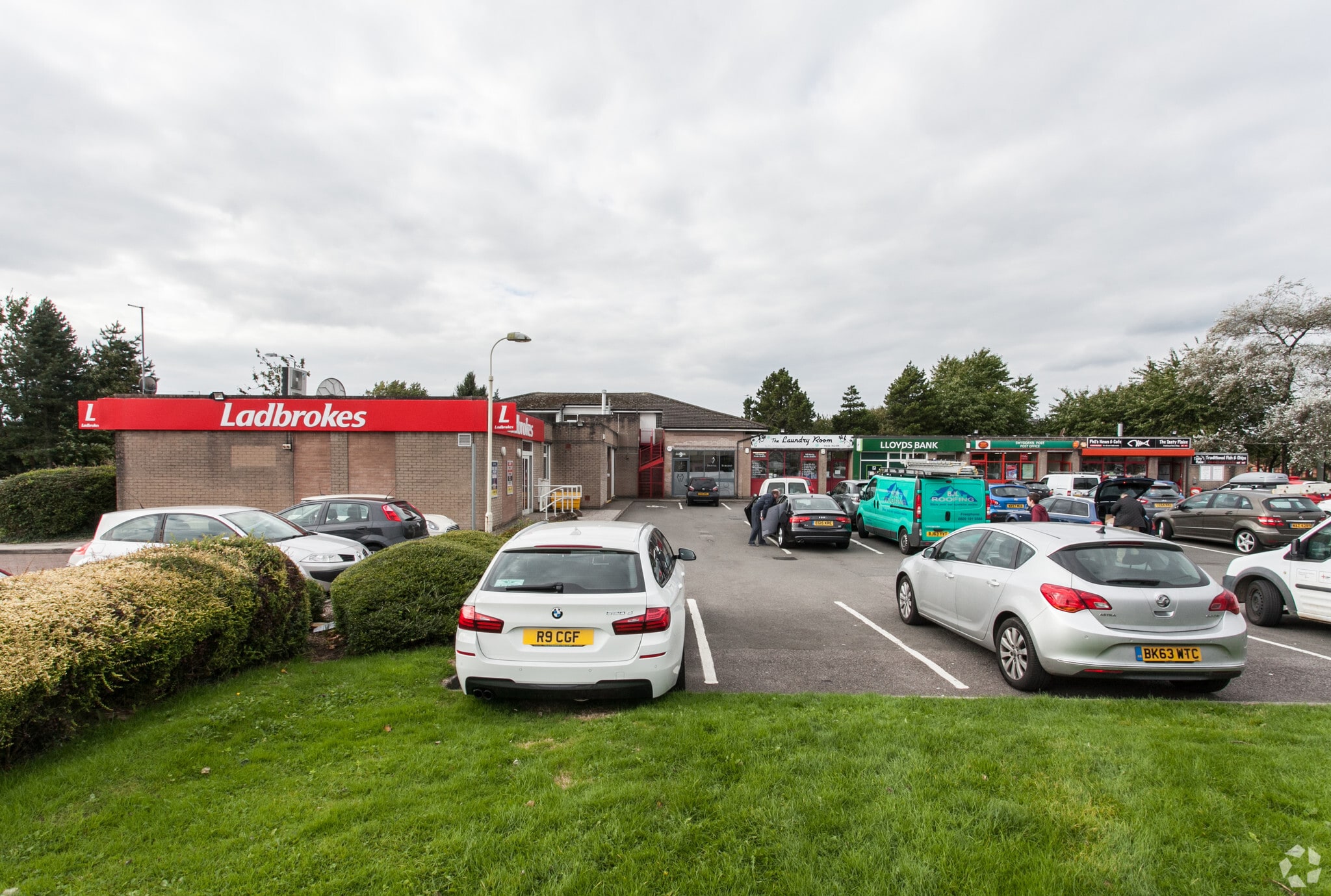 Kingsway, Bridgend for sale Primary Photo- Image 1 of 1