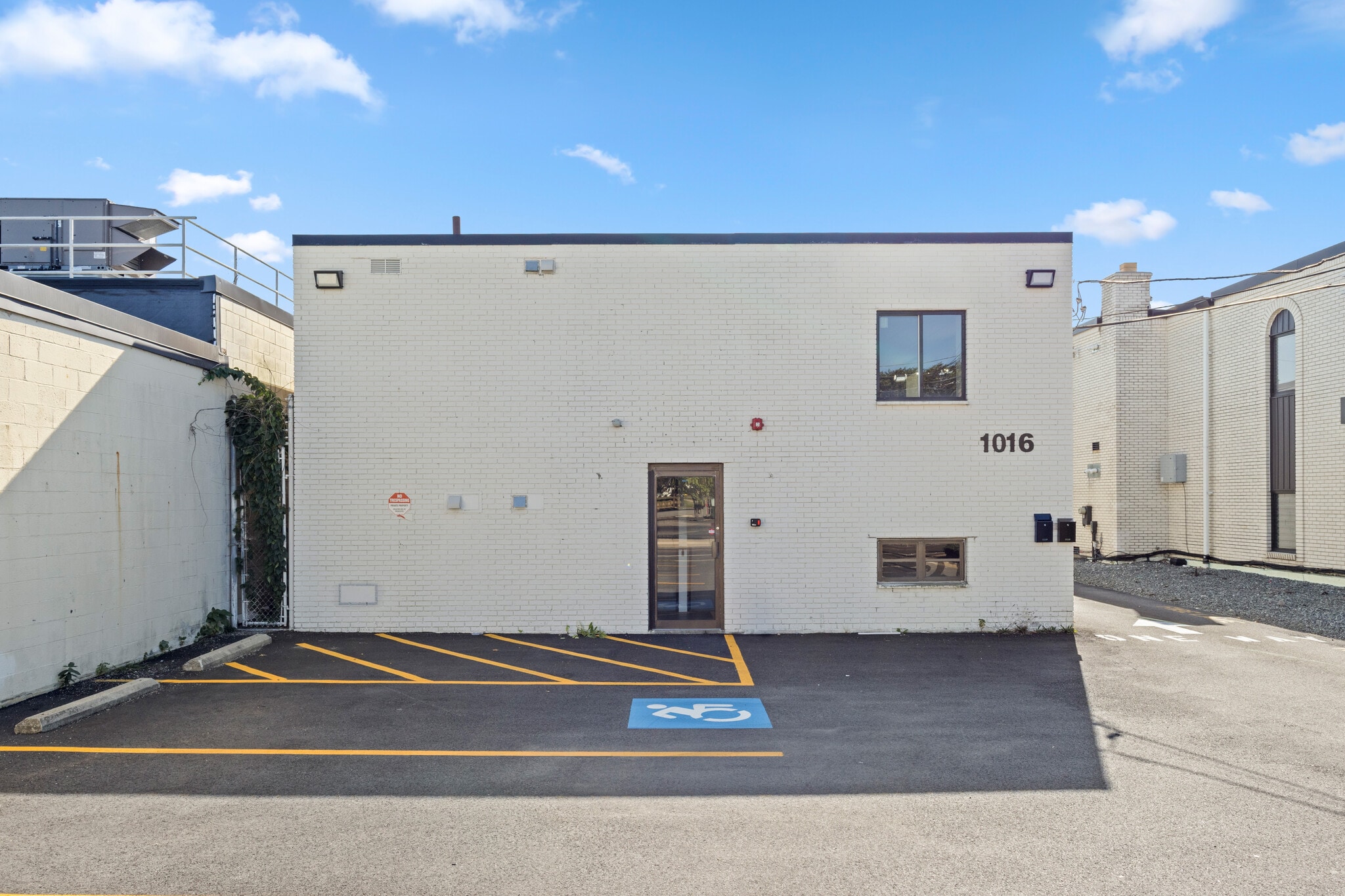 1016 Park Ave, Cranston, RI for lease Building Photo- Image 1 of 25
