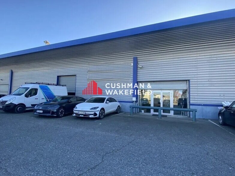 Flex in Toulouse for lease - Building Photo - Image 1 of 7