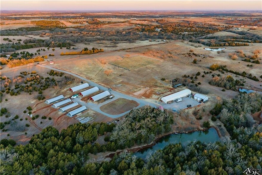 2400 N Anderson Rd, Guthrie, OK for sale - Primary Photo - Image 1 of 1