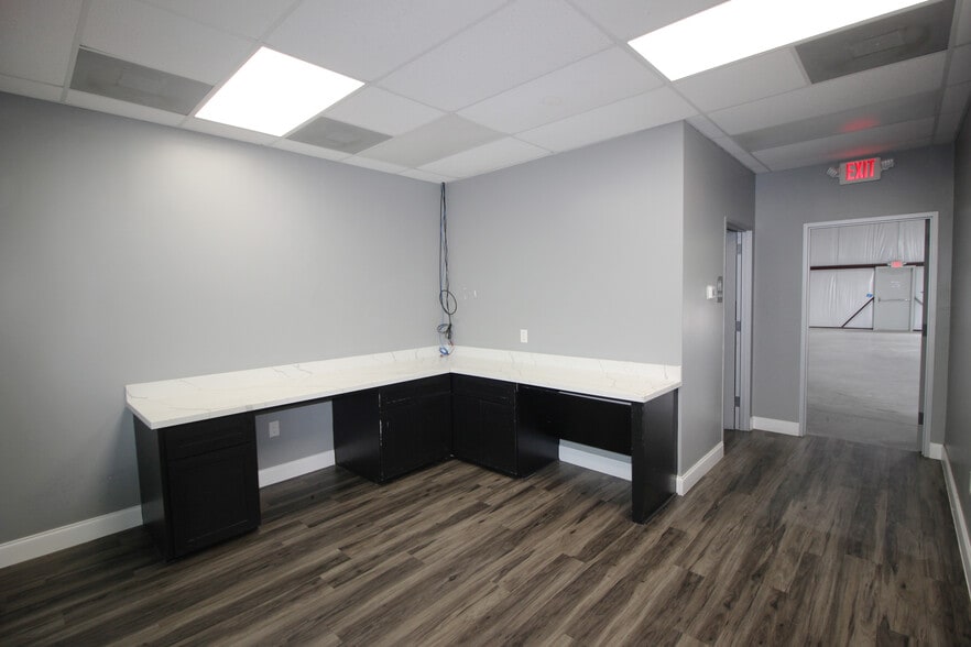 9730 Telephone Rd, Houston, TX for lease - Interior Photo - Image 3 of 15