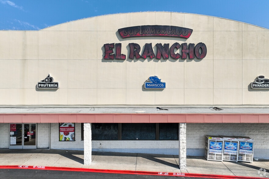 4812 S Freeway, Fort Worth, TX for sale - Building Photo - Image 3 of 4