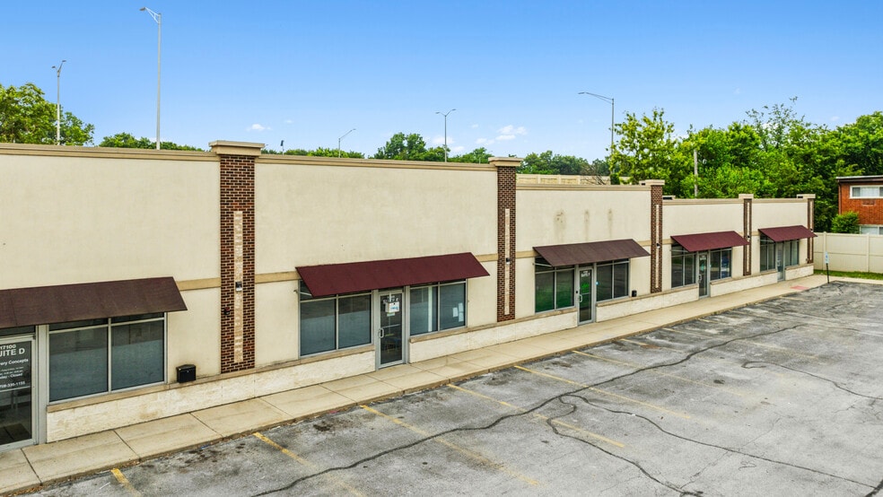 17100 S Dixie Hwy, Hazel Crest, IL for sale - Building Photo - Image 3 of 6